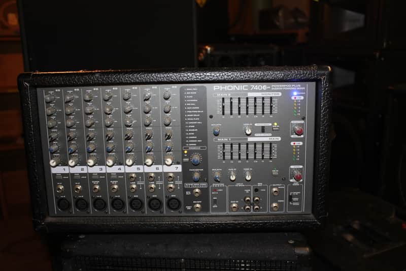 Phonic 740Plus/Powered Mixer Head image 1