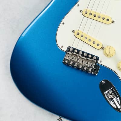 Fender American Vintage II 1973 Stratocaster Maple Fingerboard 2023 - Lake Placid Blue image 4