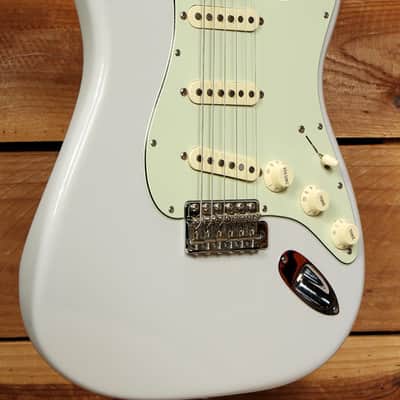 FENDER RARE LILAC! Classic Series 60s Stratocaster 2015 Ltd Ed Strat + Bag 71763 image 5