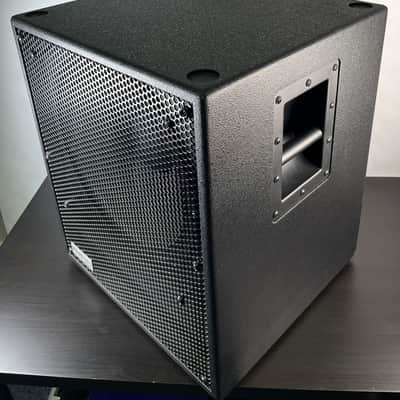 AER Bottom Line Cab Two image 5