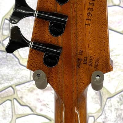 Gibson Left Handed Thunderbird IV 4 string Bass Guitar in Sunburst with case in Excellent Condition image 6