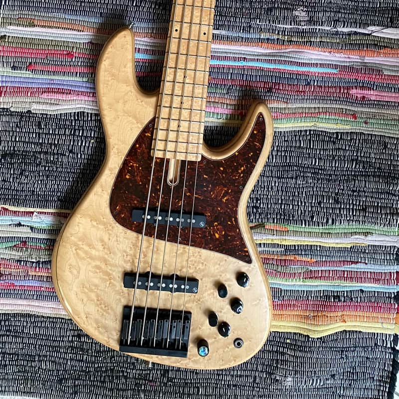 Fodera NYC Empire 2009 - 5 strings