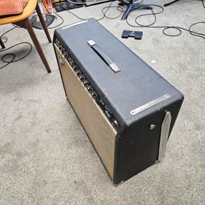 Fender Pro Reverb 2-Channel 40-Watt 2x12" Guitar Combo 1966 - Black Panel Bild 9