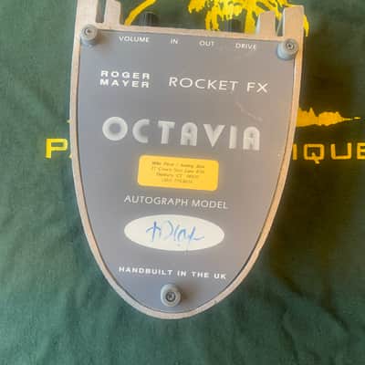 Roger Mayer Octavia Rocket Series Fuzz Autograph Model image 4