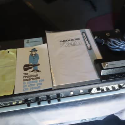 ACOUSTIC 1981 BASS HEAD MODEL 320 1 OWNER near MINT w/ MANUAL-FOOTSWITCH-WARRANTY AMAZING!! image 3