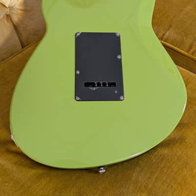 Reverend Jetstream RB with Rosewood Fretboard - Avocado image 12