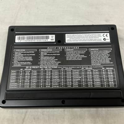 Alesis SR-16 Drum Machine 2010s - Black image 3
