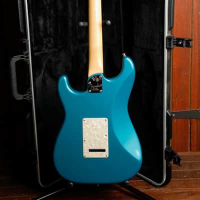 Fender American Elite Stratocaster HSS Shawbucker Electric Guitar Ocean Turquoise 2018 Pre-Owned image 14