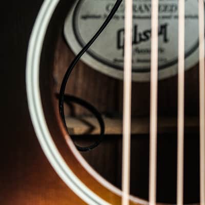 2007 Gibson L-00 Blues King sunburst image 15