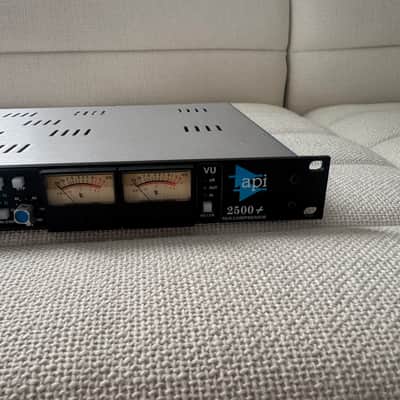 Immagine API 2500+ Stereo Bus Compressor - 4