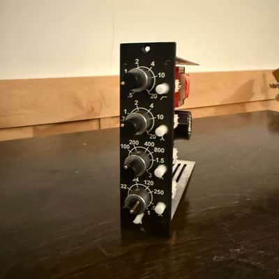 Tonelux EQ5P 500 Series Discrete Parametric Equalizer Module 2010s - Green image 3