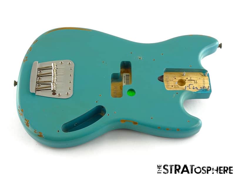 Fender JMJ Road Worn Mustang Bass BODY & HARDWARE, Parts Nitro Daphne Blue