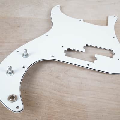 Fender PB62 PB57 LH Precision P Bass Pickguard Left Handed Prewired Loaded with Pots, Capacitor, and Jack MIJ / CIJ White 3 Ply Unused Old Stock 13 Hole Vintage Style Reissue image 2