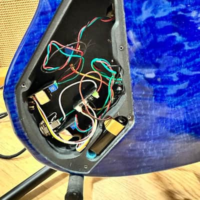 Wal MKII 2019 - Blue Gloss image 6