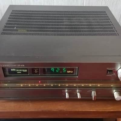 Sony ST A7B FM Stereo Tuner 1977 - 1981 - Black image 14