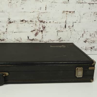 Genuine 1970s Gibson SG Electric Solid Body Rectangular Hard Shell Guitar Case image 6