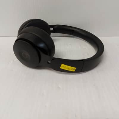 Beats By Apple A1881 Headphones image 11