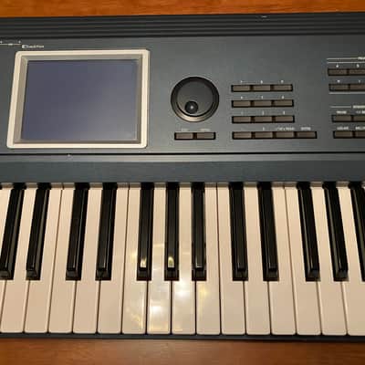 Korg Triton Extreme 61-Key 120-Voice Polyphonic Workstation, MAX RAM, 2GB CF Card image 4