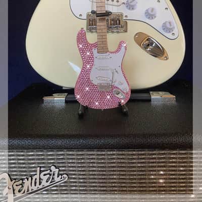 Axe Heaven Fender Stratocaster 1:4 miniature Replica 2024 - Swarovski Crystals image 2