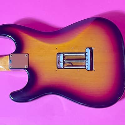 Fender Stratocaster SRV artists series 1998 - vintage sunburst image 13