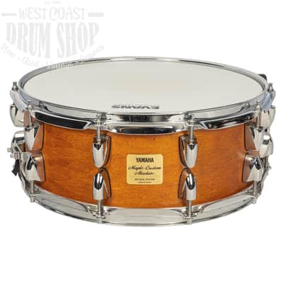 Used Yamaha Maple Custom Absolute 5.5x14 Snare Drum image 1