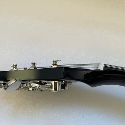 NEW Epiphone Flying V '70s Silverburst 1970s Case Papers_288 image 10
