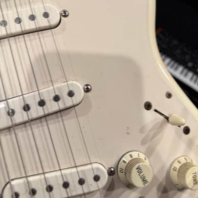 Fender Stratocaster 1985 - White image 5