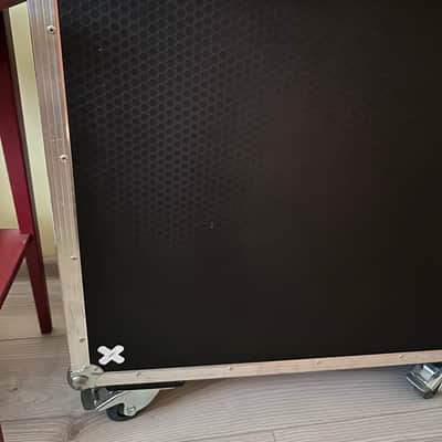Marshall 1936 2x12" Guitar Speaker Cabinet with Case image 6