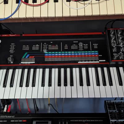 Roland JX-3P 61-Key Programmable Preset Polyphonic Synthesizer with PG-200 Programmer 1983 - 1985 - Black