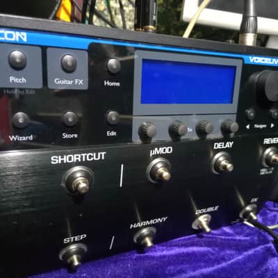 TC Helicon VOICELIVE 2 MULTI EFFECT PROCESSOR VOICE GUITAR LOOPER image 3