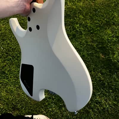 Ibanez ICHI10-VWM Ichika Nito Signature Quest 2021 - Vintage White Matte image 10