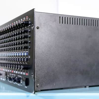 Roland M-240R 24 Channel Line Mixer image 6