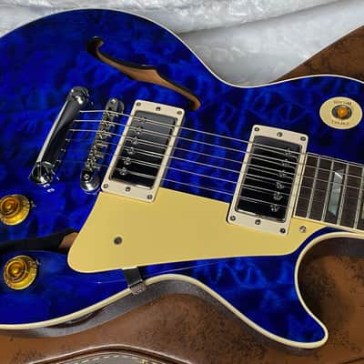NEW ! Gibson Custom Shop 1959 Les Paul - Blue Gloss Finish - Hand Picked AAAA Quilt Maple Top - F-Holes - One Off! Super RARE! Authorized Dealer - Only 7.2lbs - G07178 image 4