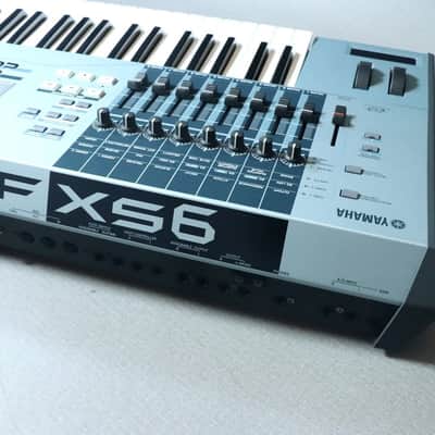 Yamaha Motif XS 6 Production Synthesizer 2000s - Gray image 4