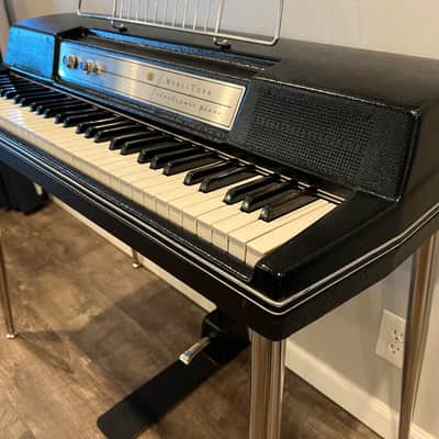 Wurlitzer 200A 64-Key Electric Piano 1974 - 1983 - Black image 7