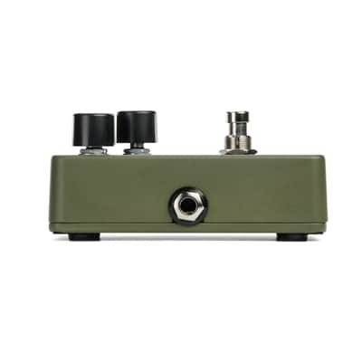 Electro-Harmonix Green Russian Big Muff Distortion Sustainer Fuzz - Brand New / Authorized Dealer image 8