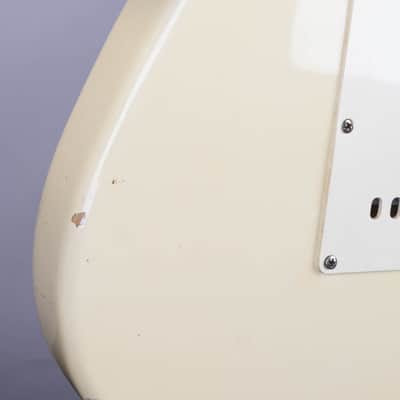 Peavey Predator AX HSS Electric Guitar - White image 9