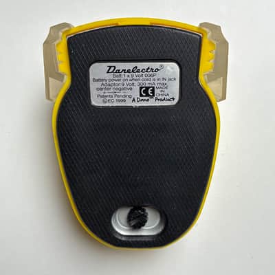 Danelectro Tuna Melt Tremolo 2010s - Yellow image 7