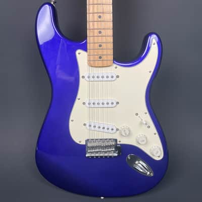 Fender Standard Stratocaster MIM Midnight Blue Maple Neck 2000 w/ Fender Tweed Hard Case image 10
