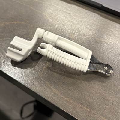 D’Addario Pro-Winder String Winder, Cutter & Bridge Pin Puller - White - USA Made image 6