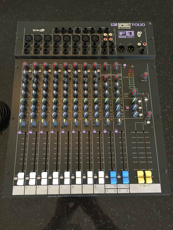 Soundcraft Spirit Folio F1- Fader 100 - 16/2 Analogue Mixing Desk