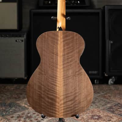 Taylor Academy 22e Grand Concert Acoustic/Electric Guitar with Gig Bag image 9
