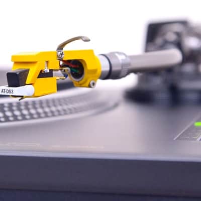Rare Technics SL-1200 MK4 Turntable In Near-Mint Condition image 4