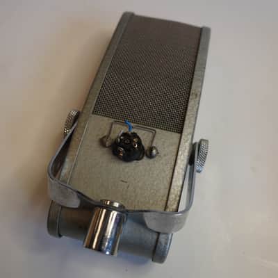 Vintage Lustraphone Ribbon Microphone in Original Box | Decor Prop for TV, Theatre & Studio Set Dressing image 3
