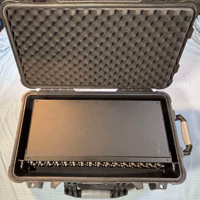 Midas M32R LIVE Digital Mixing Console 2018 - Present - Black image 17