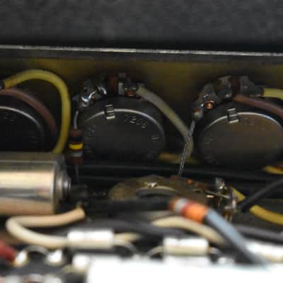 1972 Fender Twin Reverb 2x12" Combo Amplifier Silverface image 13