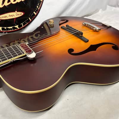 Gretsch G9555 New Yorker Archtop Hollow Body Electric Guitar image 20