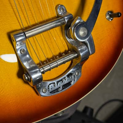 Hamer Newport w/ Bigsby in Vintage or Jazz Burst image 10