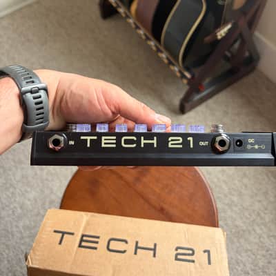 Tech 21 SansAmp Character Plus Series Fuzzy Brit 2022 - Present - Purple / Black image 3