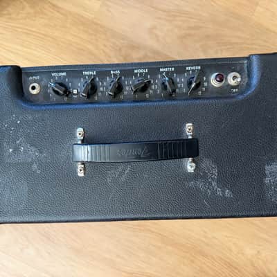 Fender Blues Junior III 15-Watt 1x12" Guitar Combo 2010 - 2017 - Black image 3